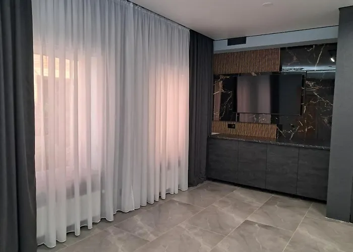 Ideal Hotel